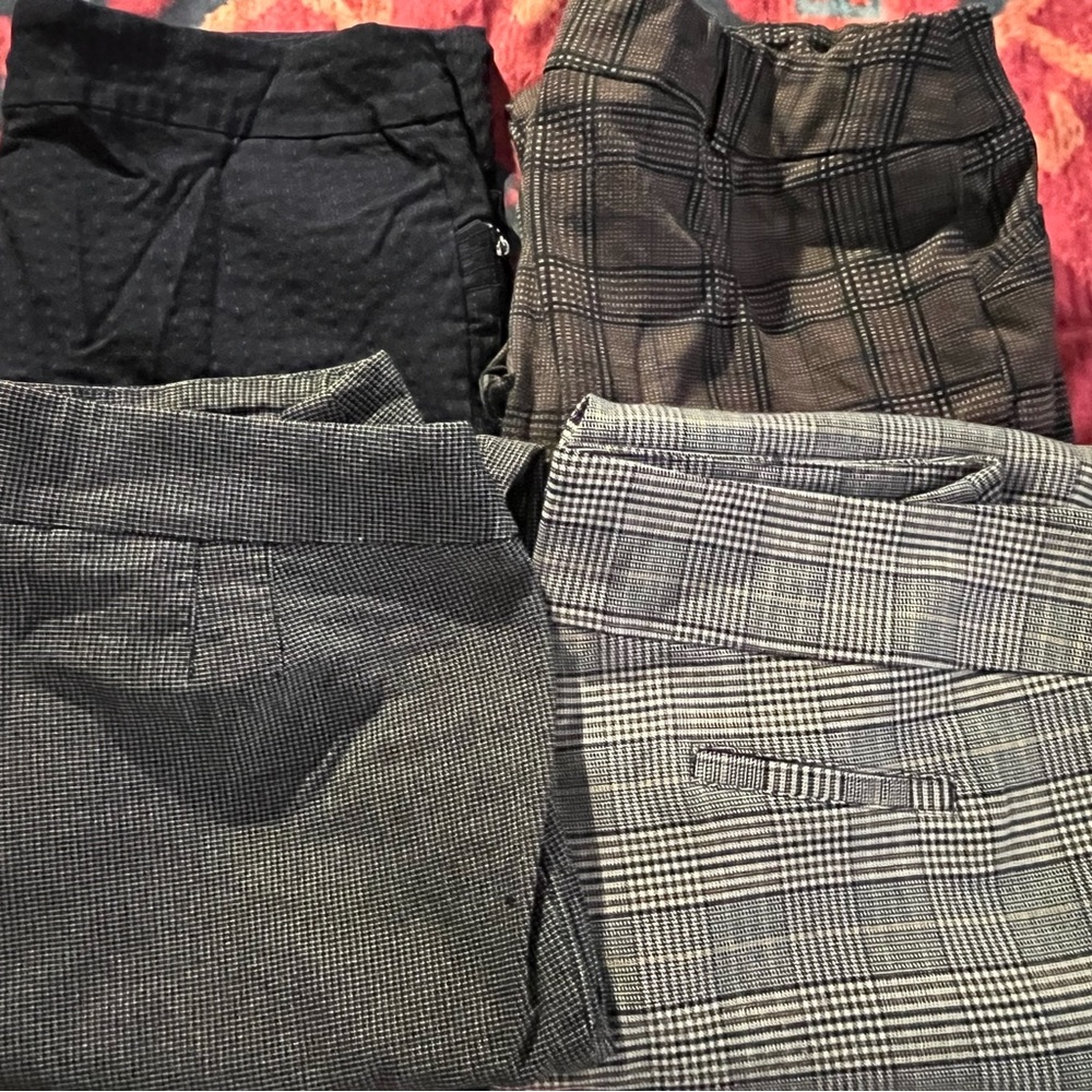 Soho Lot of Four Women's Size Large Pants